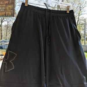 4 pairs of Men's UA Training Shorts